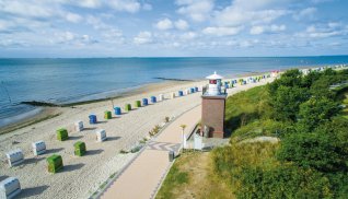 Am Strand auf Föhr © Föhr Tourismus GmbH/Moritz Kertzscher