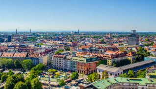 Der Viktualienmarkt in München © dudlajzov - stock.adobe.com