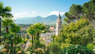 Stadtansicht von Meran © ThomBal - stock.adobe.com